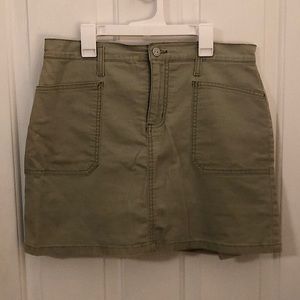 Gloria Vanderbilt Green Skirt/Skort.